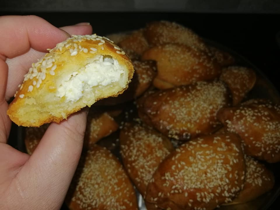 τυροπιτάκια-κουρού-της-Γκόλφως-συνταγή- τυροπιτάκια-κουρού-της-Γκόλφως-συνταγή-