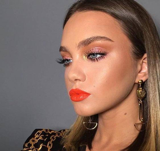 γήινες-αποχρώσεις-στις-σκιές-το-Καλοκαίρι 2024-ιδέες- γήινες-αποχρώσεις-στις-σκιές-το-Καλοκαίρι 2024-ιδέες-