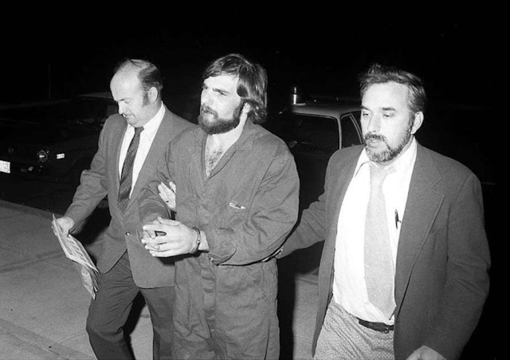 The Amityville Horror: Η ιστορία του δολοφόνου Ronald DeFeo Jr που έγινε ταινία τρόμου