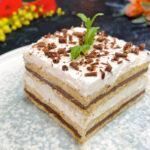 Μπισκοτόγλυκο-με-βελούδινη κρέμα-συνταγή-