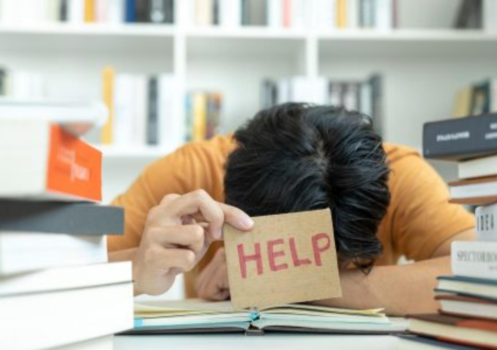 Πανελλήνιες: Πώς να βοηθήσετε το έφηβο παιδί σας να διαχειριστεί το άγχος του Δεν ειναι ετοιμο