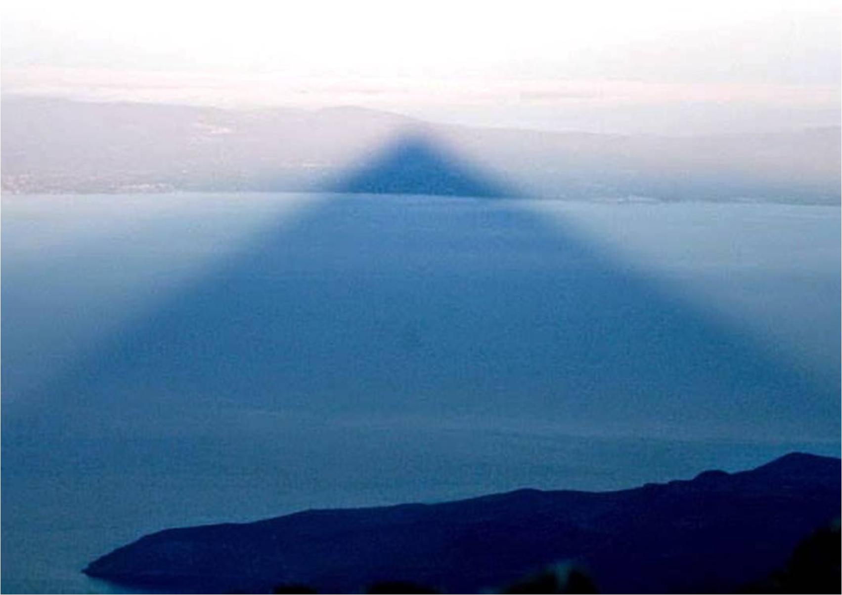 Το μυστήριο της Πυραμίδας του Ταϋγέτου: Η πιο εντυπωσιακή κορυφή βουνού στην Ελλάδα και ο άλυτος γρίφος που την συνοδεύει