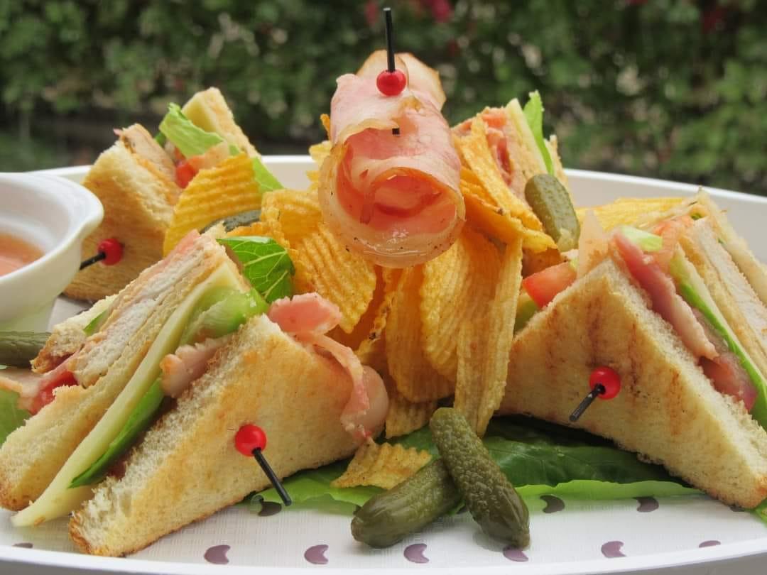 Σπιτικό-club σάντουιτς-με φιλέτο κοτόπουλο-συνταγή- Σπιτικό-club σάντουιτς-με φιλέτο κοτόπουλο-συνταγή-