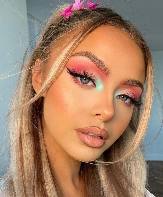 μακιγιάζ-με-φωτεινά-χρώματα-Καλοκαίρι 2024-ιδέες- μακιγιάζ-με-φωτεινά-χρώματα-Καλοκαίρι 2024-ιδέες-