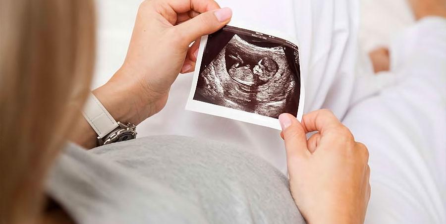 μαιευτήρας-συμβουλεύει-για-την-εξωσωματική- μαιευτήρας-συμβουλεύει-για-την-εξωσωματική-