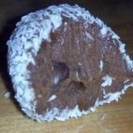 τρουφάκια-με-χουρμάδες-και-αβοκάντο-χωρίς ζάχαρη-συνταγή-