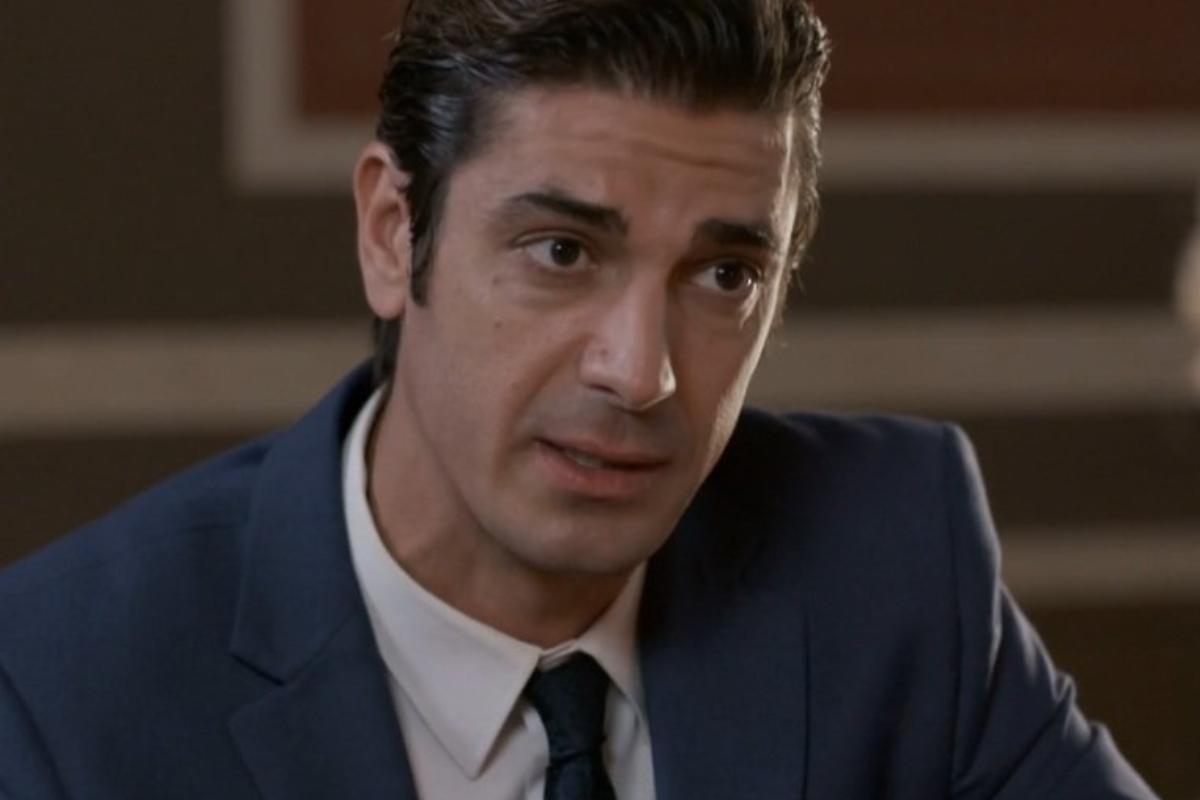 Ο Παράδεισος των Κυριών-Σίμος- Ο Παράδεισος των Κυριών-Σίμος-