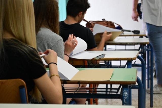 Πανελλήνιες-αυτά-που-μαθαίνουν-στα-πανεπιστήμια-διαφέρουν-από-τις-απαιτήσεις-στην-αγορά εργασίας-