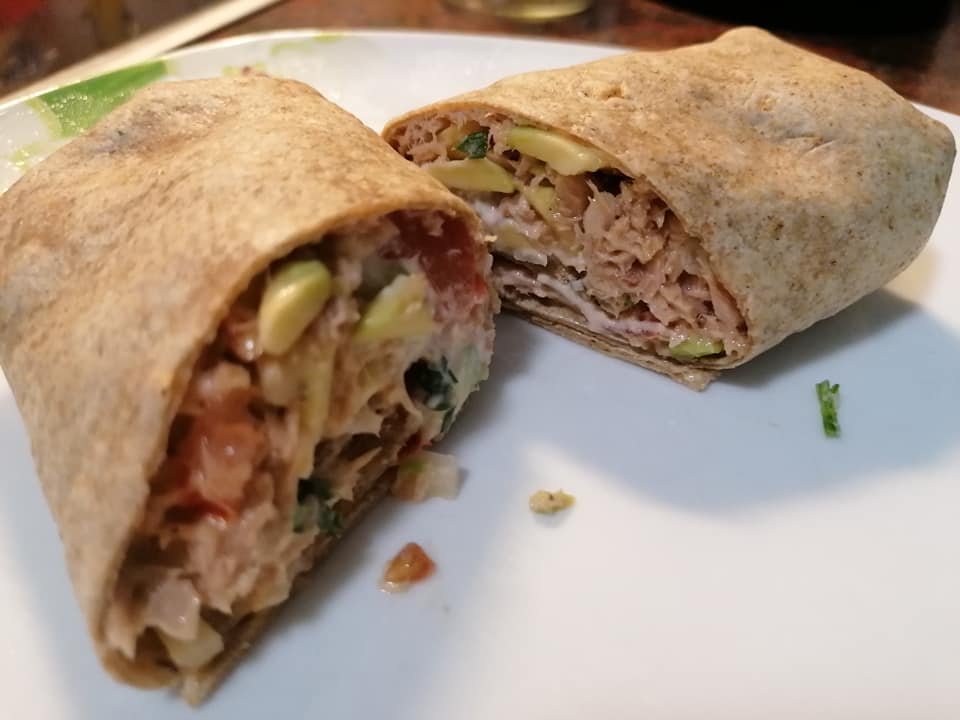 Wraps-με τόνο-και-αβοκάντο-συνταγή- Wraps-με τόνο-και-αβοκάντο-συνταγή-