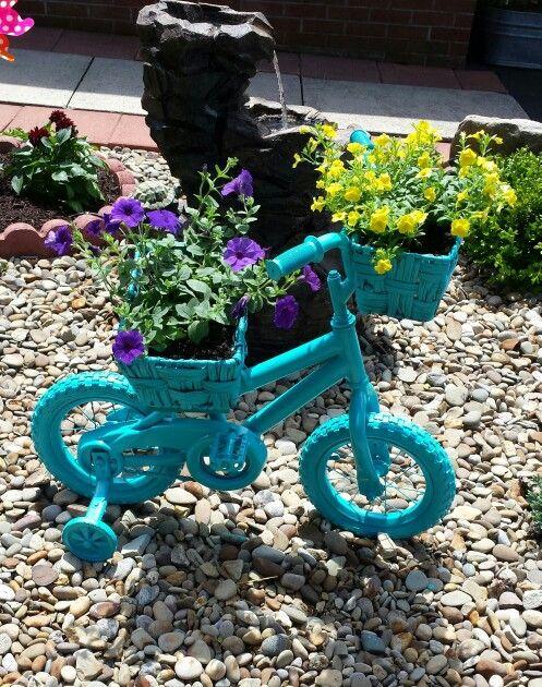 ιδέες-για-οικονομική διακόσμηση-στον-κήπο-στην-αυλή-ή-στο-μπαλκόνι-το-Καλοκαίρι-