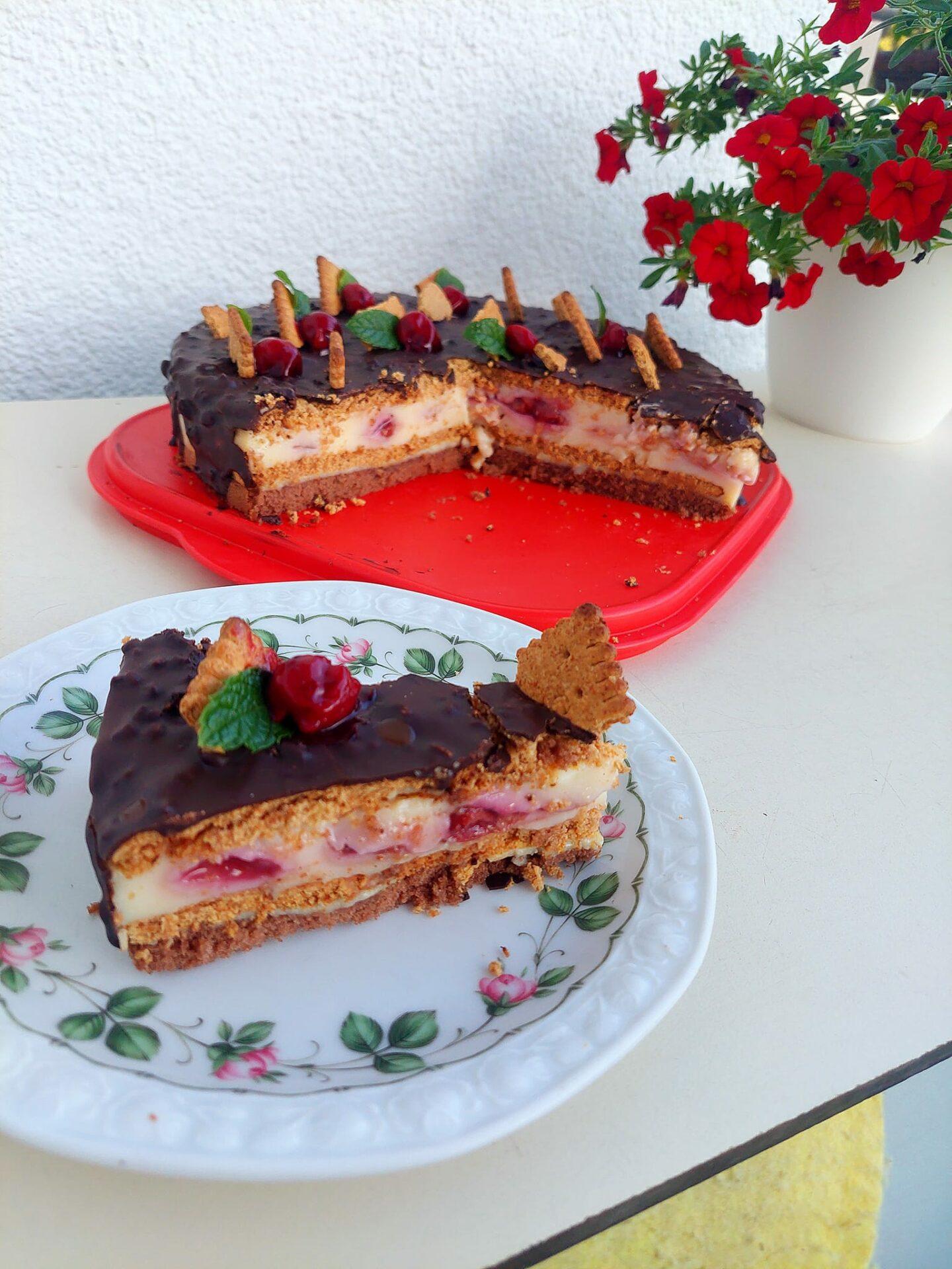 κερασόπιτα-με-σοκολάτα-συνταγή- κερασόπιτα-με-σοκολάτα-συνταγή-