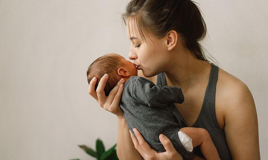νέα μαμά-φρόντισε-τον-εαυτό-σου-χωρίς τύψεις-