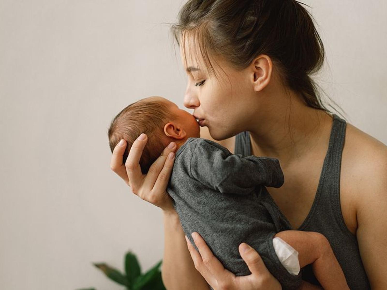 νέα μαμά-φρόντισε-τον-εαυτό-σου-χωρίς τύψεις-