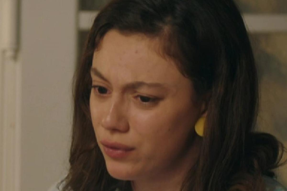 Το Ναυάγιο: Η Λίνα βλέπει όλους της τους φίλους να της γυρνούν την πλάτη