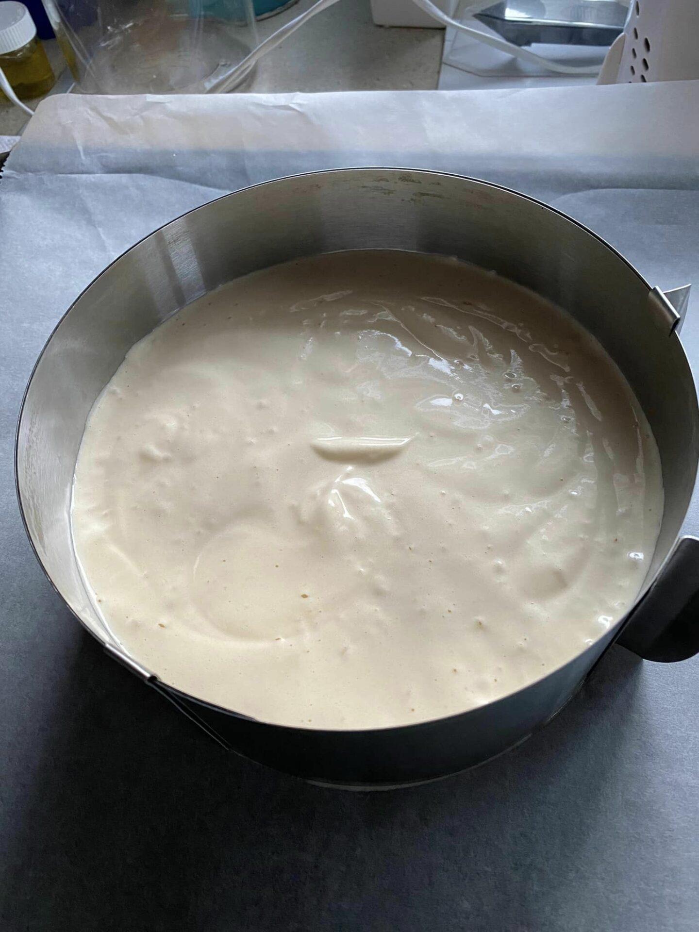 Τούρτα-καραμέλα-με-σπιτικό παντεσπάνι-συνταγή- Τούρτα-καραμέλα-με-σπιτικό παντεσπάνι-συνταγή-