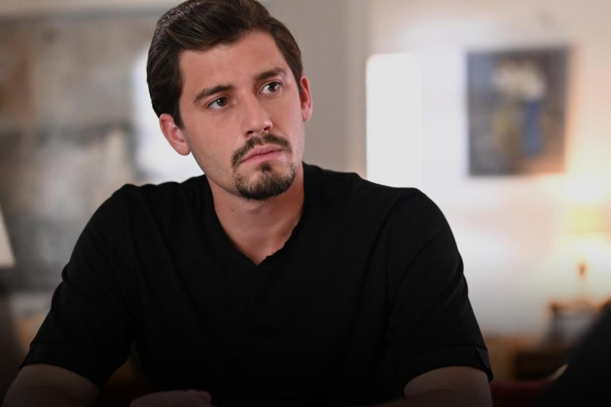 Σασμός: ο Ρούσσος μαθαίνει πως ο Λάζαρος σκότωσε τον Νικηφόρο