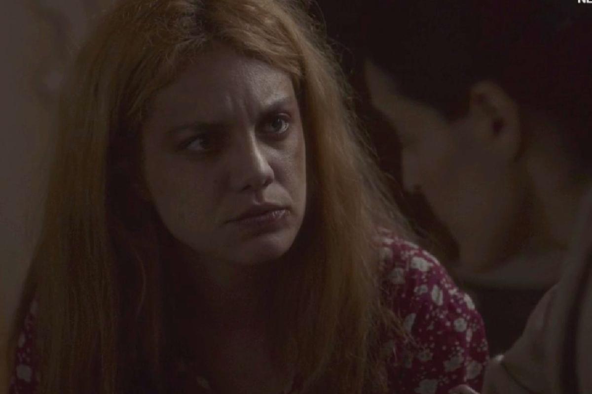 Το Προξενιό της Ιουλίας: Ο Προβιός κοροιδεύει την Ιουλία για ακόμη μία φορα