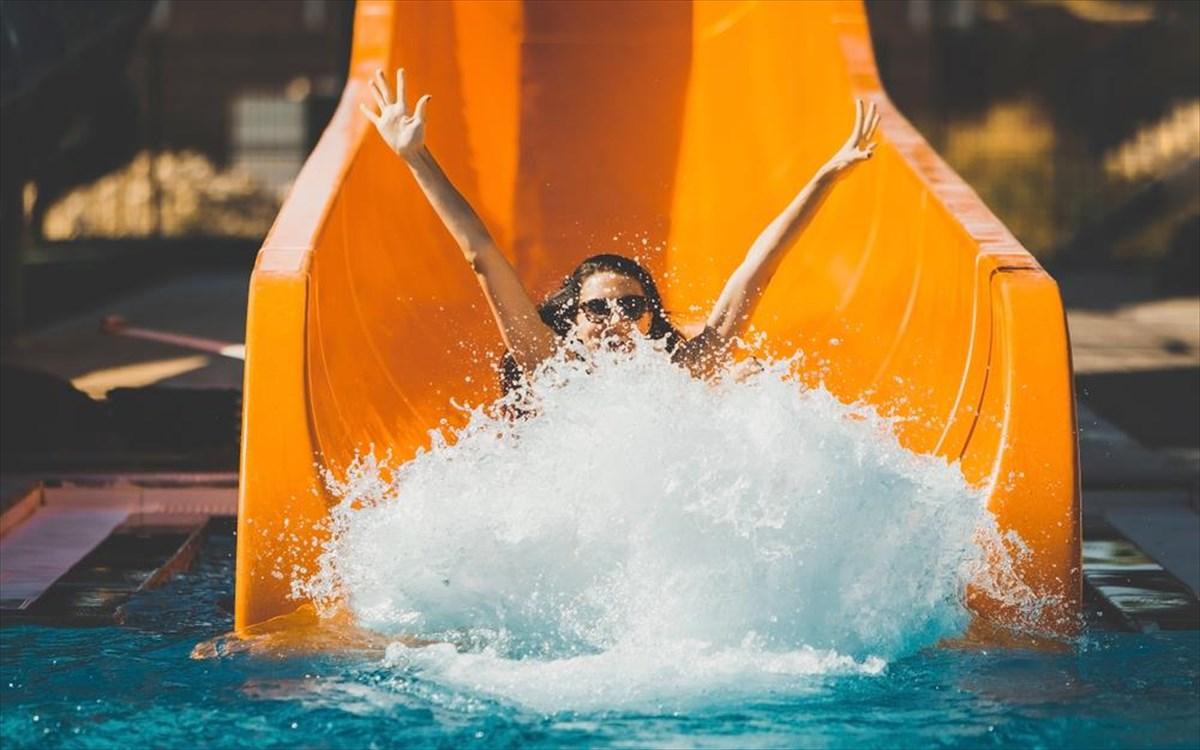 κανόνες-ασφαλείας-στις-νεροτσουλήθρες-για-παιδιά-