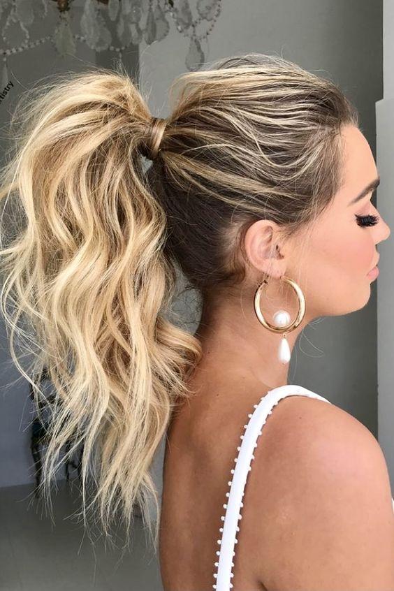 γυναικεία-χτενίσματα-για-κοντά-και-μακριά-μαλλιά-στις-καλοκαιρινές διακοπές-στο-νησί-