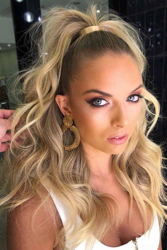 γυναικεία-χτενίσματα-για-κοντά-και-μακριά-μαλλιά-στις-καλοκαιρινές διακοπές-στο-νησί-