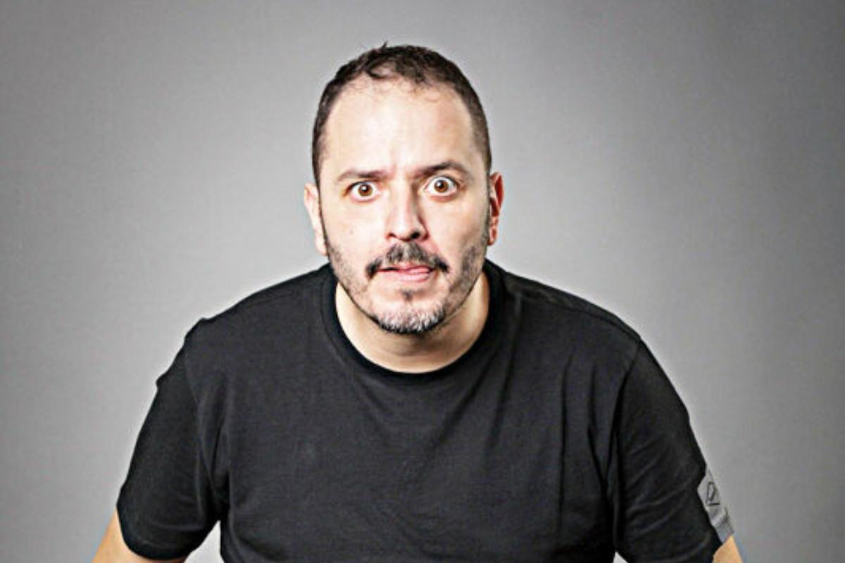 Αλέξανδρος-Τσουβέλας-