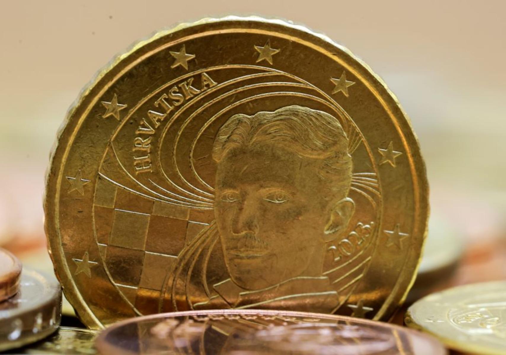 Nikola Tesla: Ο άνθρωπος ιδιοφυία που εφηύρε το μέλλον και άλλαξε τον κόσμο