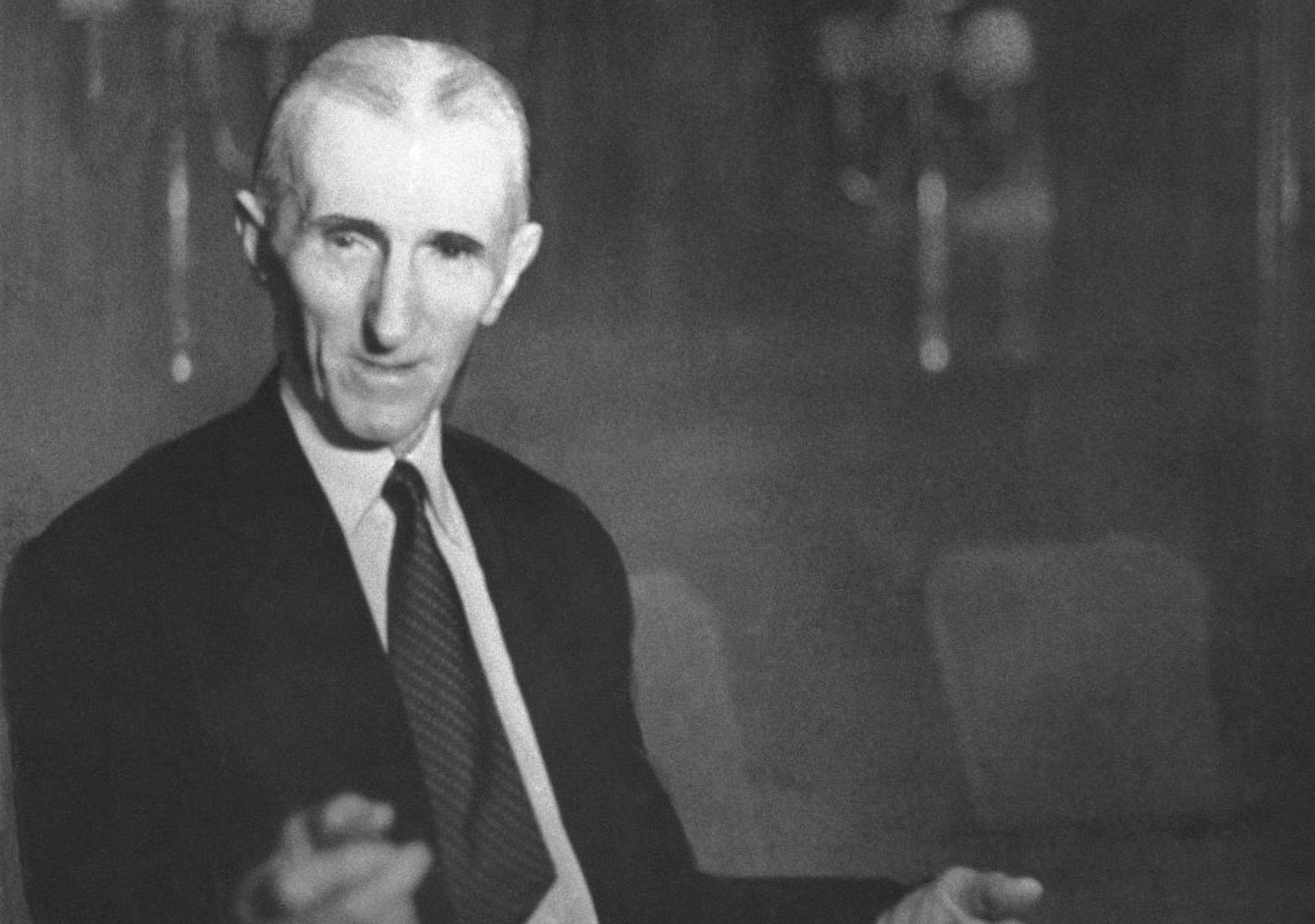 Nikola Tesla: Ο άνθρωπος ιδιοφυία που εφηύρε το μέλλον και άλλαξε τον κόσμο