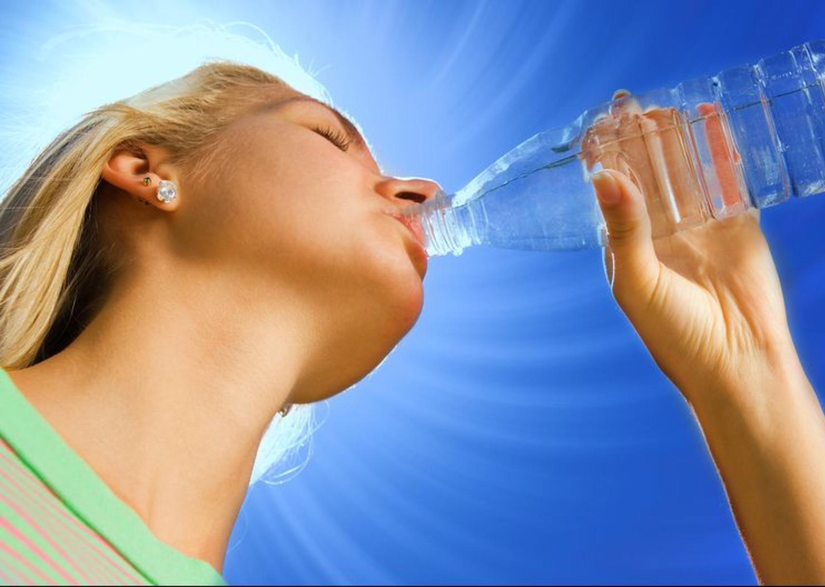Αφυδάτωση το καλοκαίρι: Ποια τα αίτια τα συμπτώματα και πως να προστατεύουμε