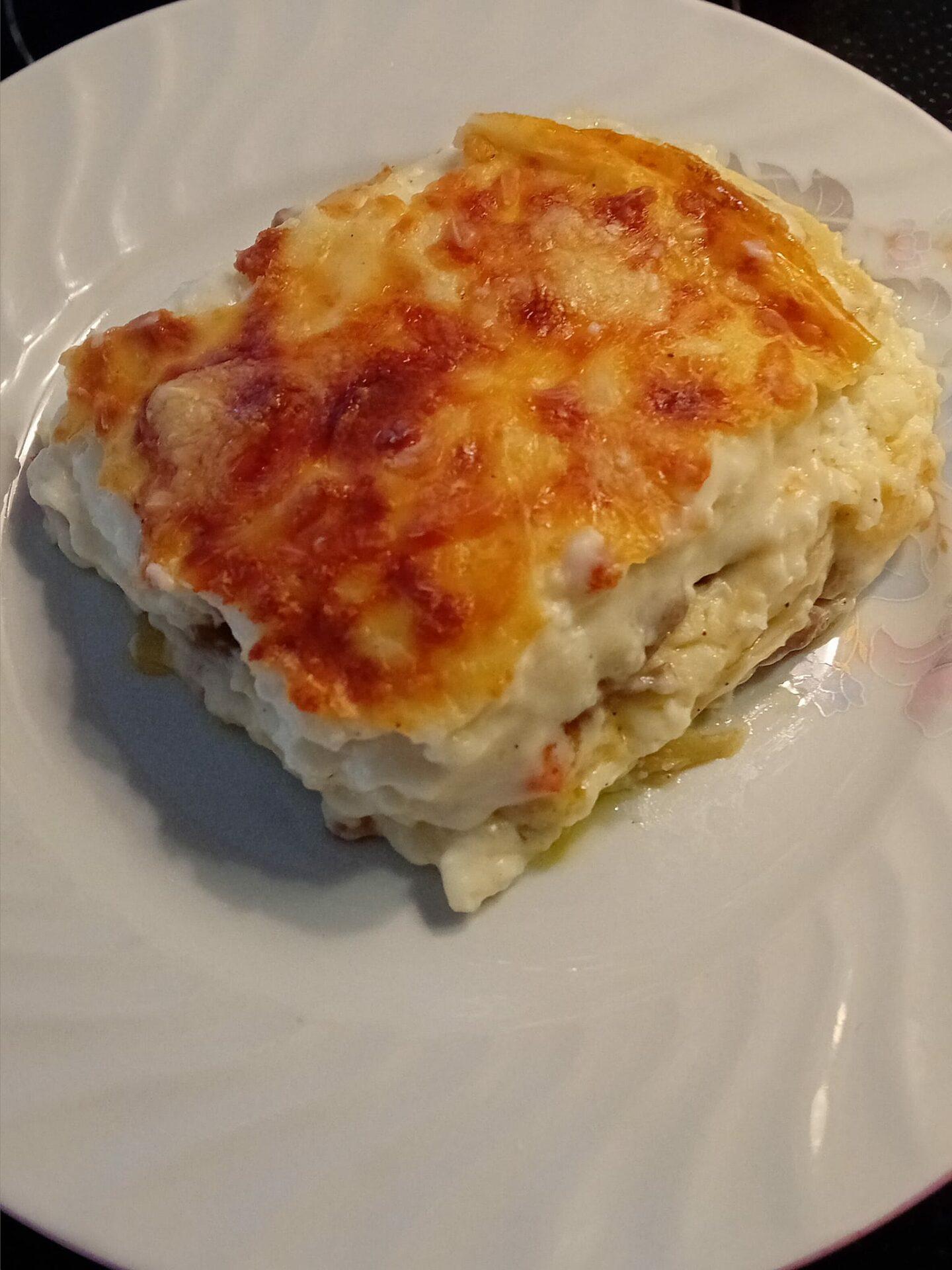 σουφλέ-με-πατάτες-γραβιέρα Νάξου-και-μανιτάρια-συνταγή-