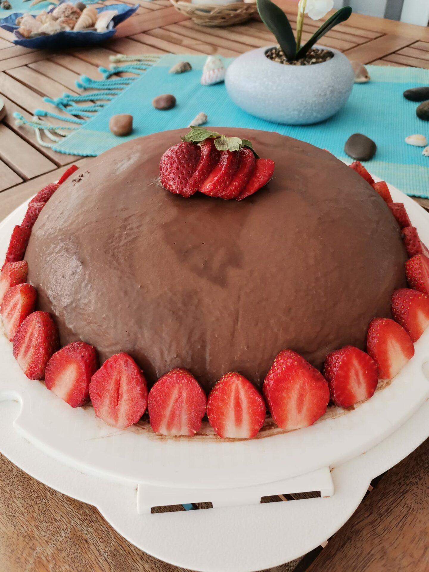 μπόμπα-γιαουρτογλυκό-με-φράουλα-συνταγή-