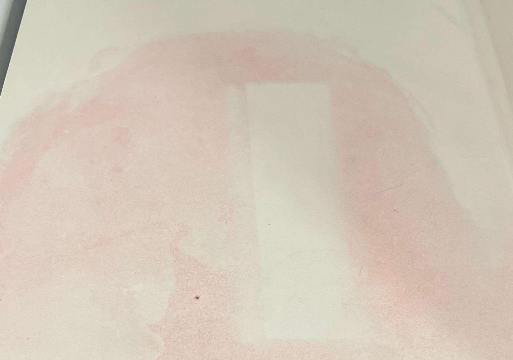 Κιτρινίλες σκόνη και σημάδια στα λευκά ξύλινα έπιπλα: Πως να τα κάνεις αστραφτερά σαν καινούρια χωρίς να τα χαλάσεις