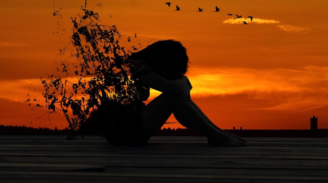 δίνουμε-αξία-σε-ανθρώπους-που-μας-πληγώνουν-και-ξεχνάμε-αυτούς-που-μας-αγαπάνε- δίνουμε-αξία-σε-ανθρώπους-που-μας-πληγώνουν-και-ξεχνάμε-αυτούς-που-μας-αγαπάνε-