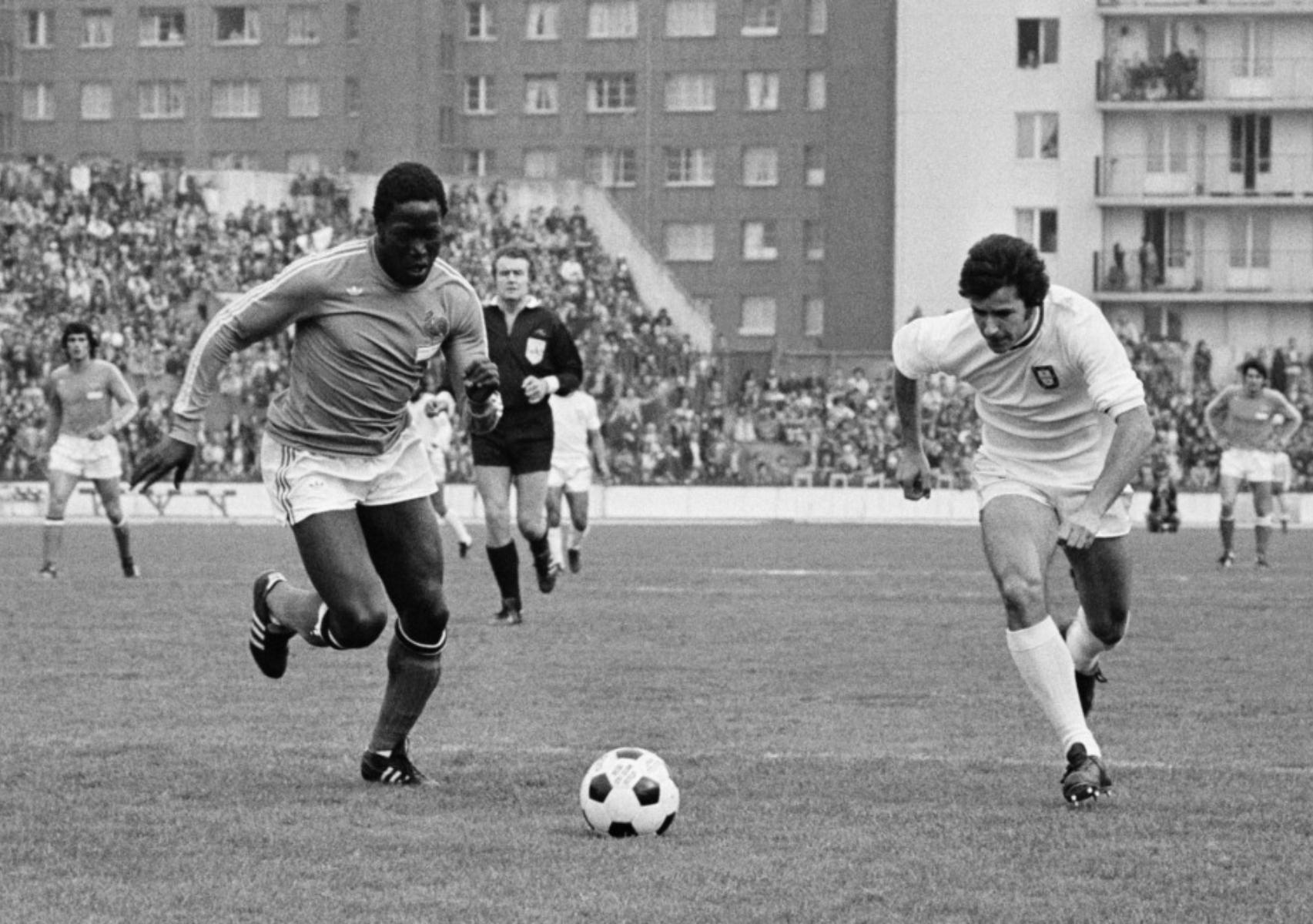 Jean-Pierre Adams: Η τραγική ιστορία του ποδοσφαιριστή που κοιμόταν για 40 χρόνια