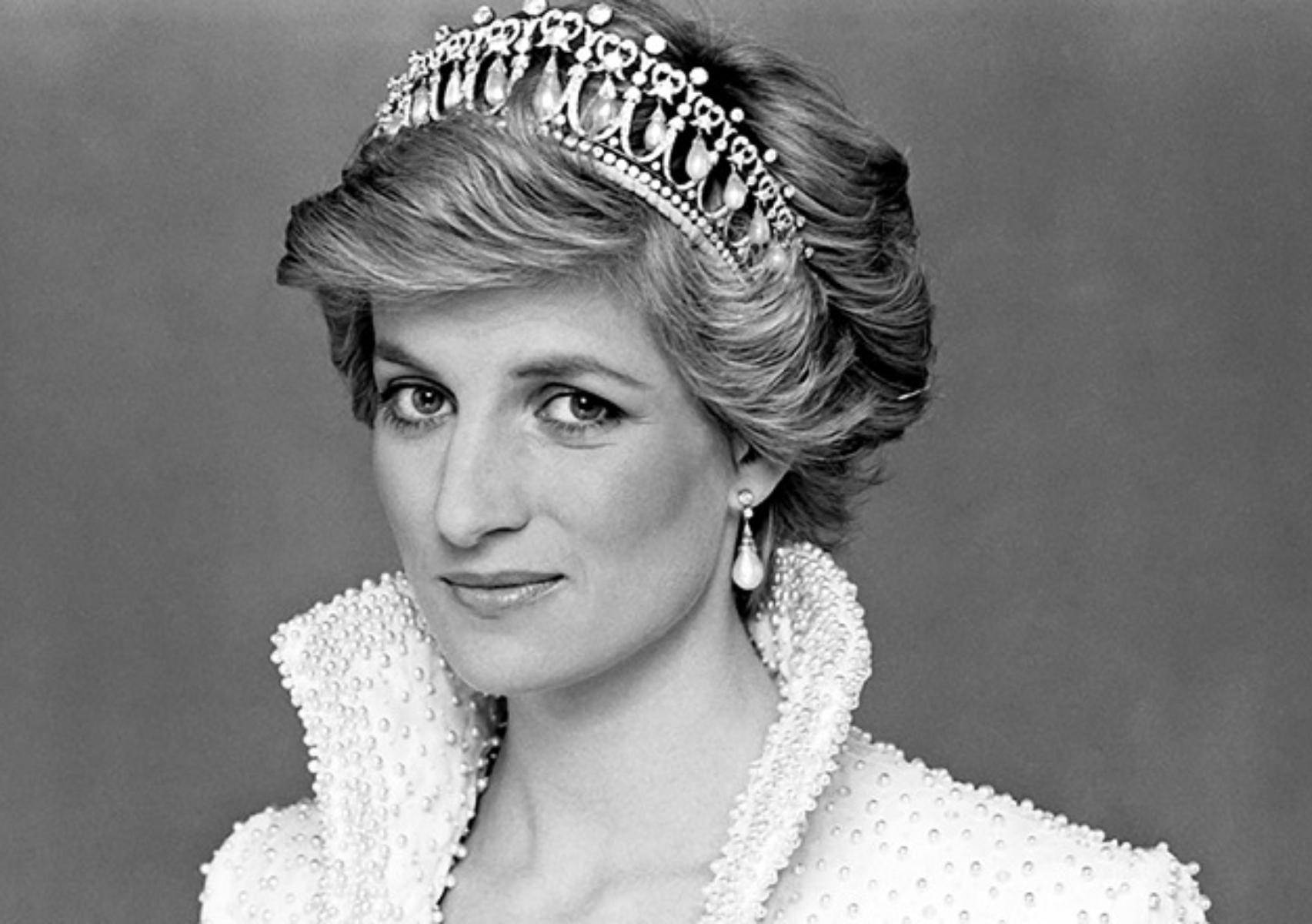 Από την Μαρία Μαγδαληνή ως τον Κένεντι και την Νταϊάνα: Οι 12 μεγαλύτερες θεωρίες συνομωσίας 