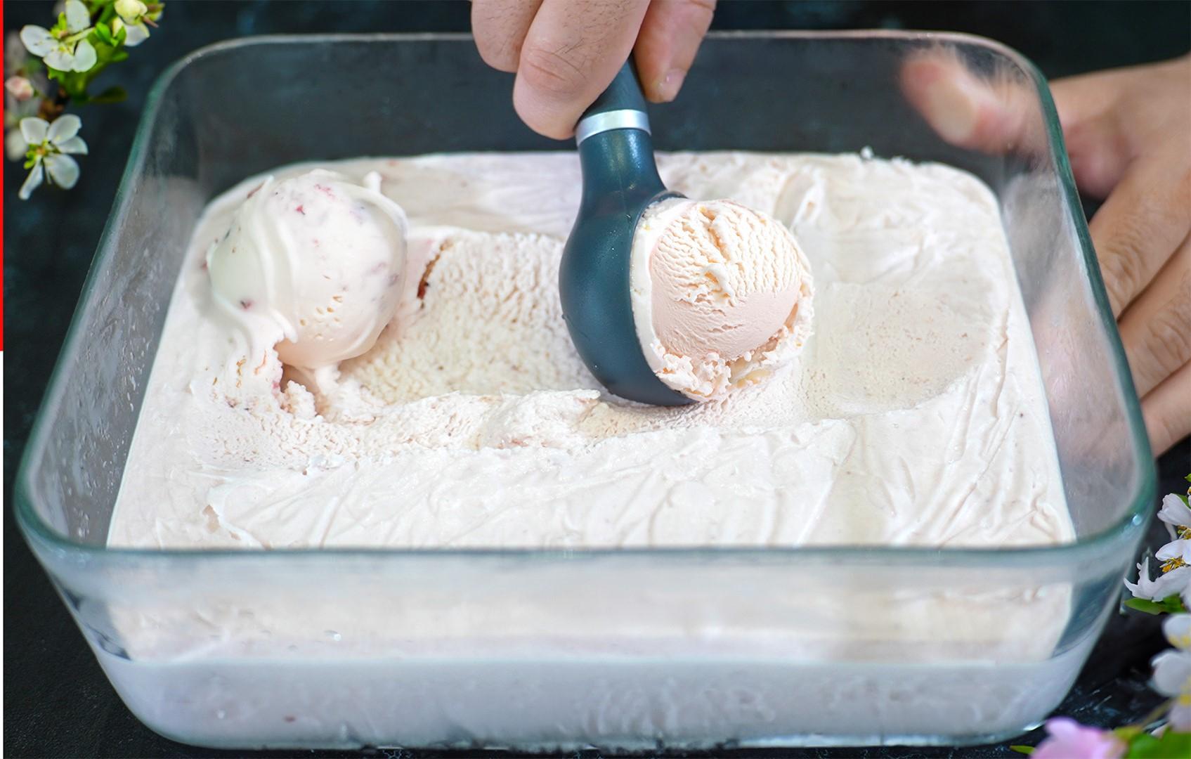 παγωτό-φράουλα-με-κεφίρ-συνταγή-