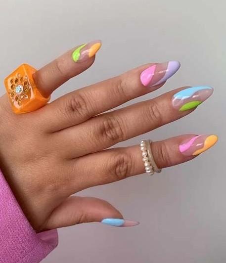 Ιδέες-για-παστέλ-αποχρώσεις-στα-νύχια-πρωτότυπα-σχέδια