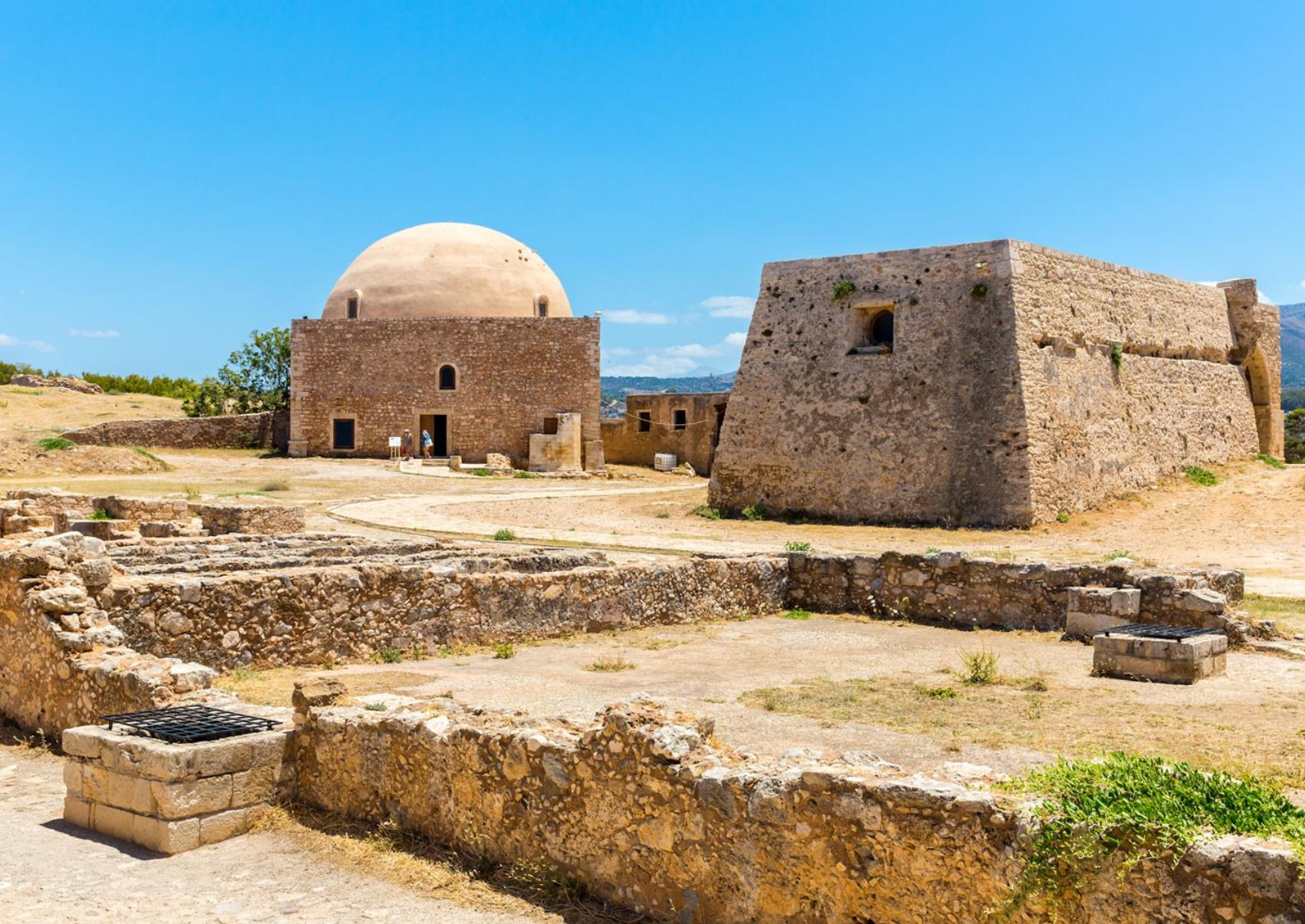 Ρέθυμνο: Ονειρεμένες διακοπές στην μαγευτική πόλη της Κρήτης με τους κρυμμένους θησαυρούς και την πλούσια ιστορία