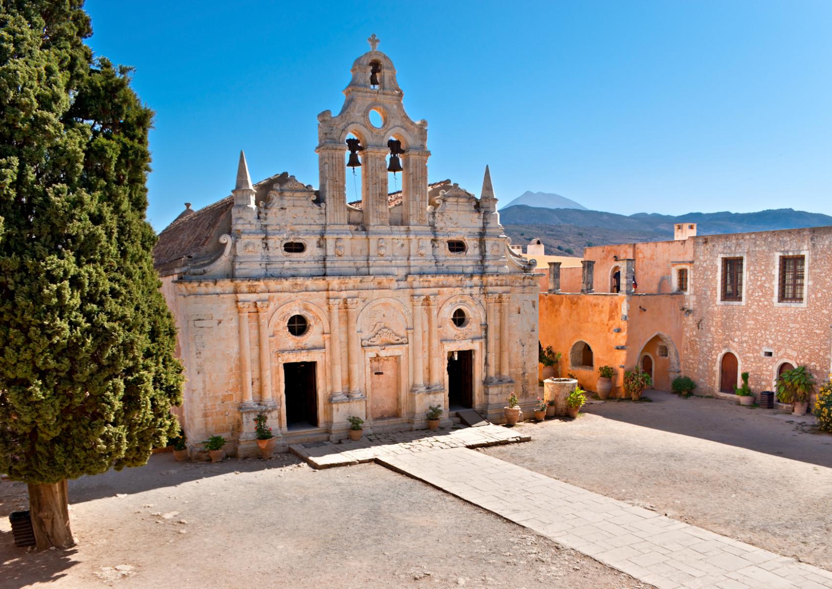 Ρέθυμνο: Ονειρεμένες διακοπές στην μαγευτική πόλη της Κρήτης με τους κρυμμένους θησαυρούς και την πλούσια ιστορία