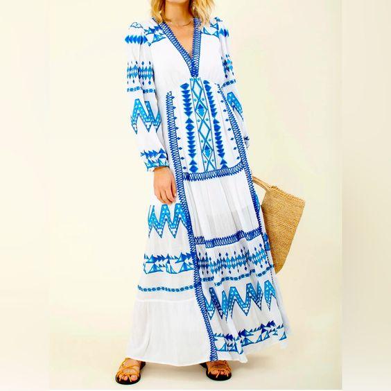 Δήμητρα Ματσούκα : Η Νέλλα απο τις Ψυχοκόρες με το απόλυτο island Look για τις διακοπές στο νησί