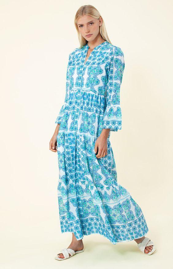 Δήμητρα Ματσούκα : Η Νέλλα απο τις Ψυχοκόρες με το απόλυτο island Look για τις διακοπές στο νησί