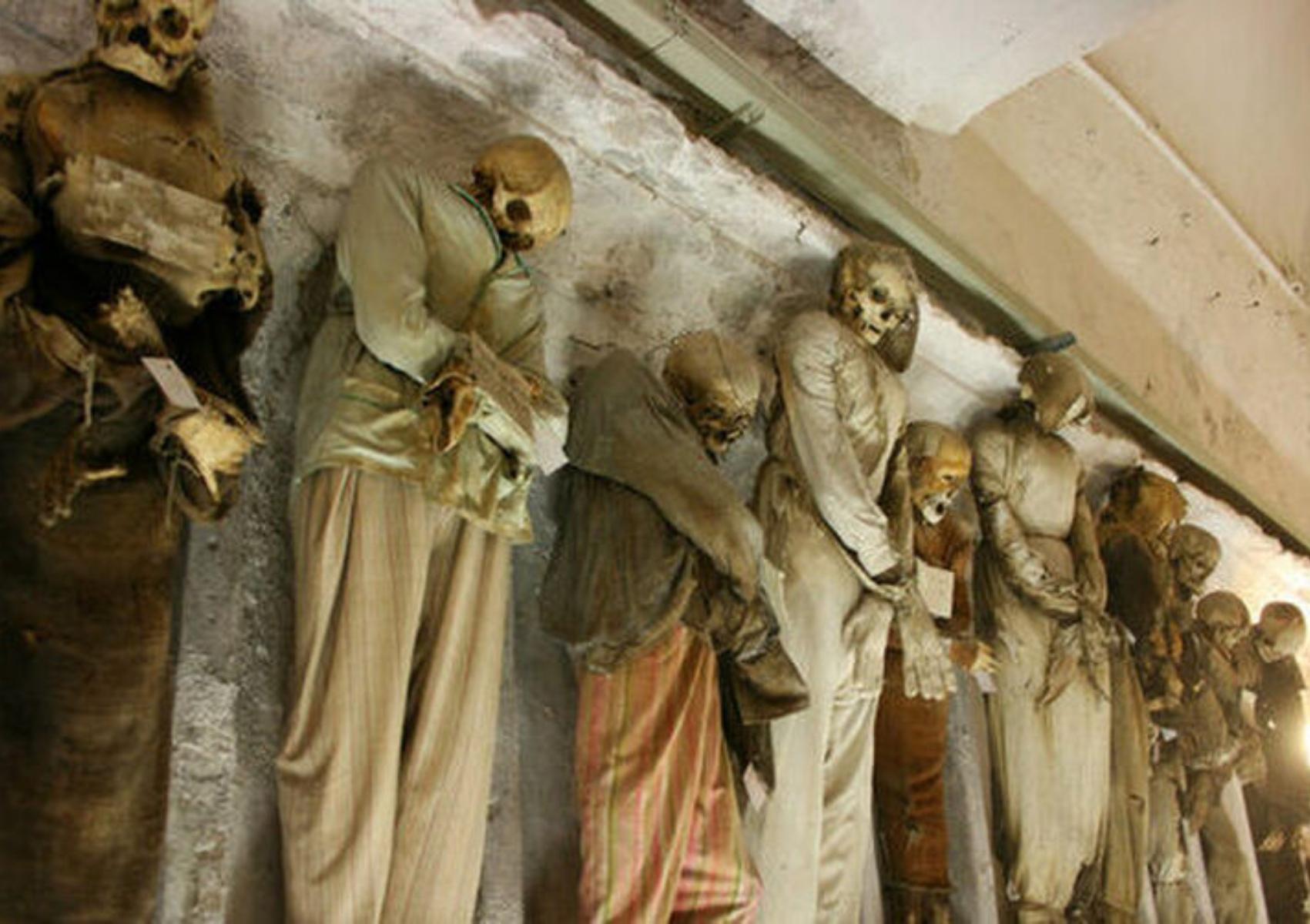 Κατακόμβες στο Παλέρμο: Τα μακάβρια μυστικά των Καπουτσίνων σε ένα από τα πιο ανατριχιαστικά αξιοθέατα της Ιταλίας