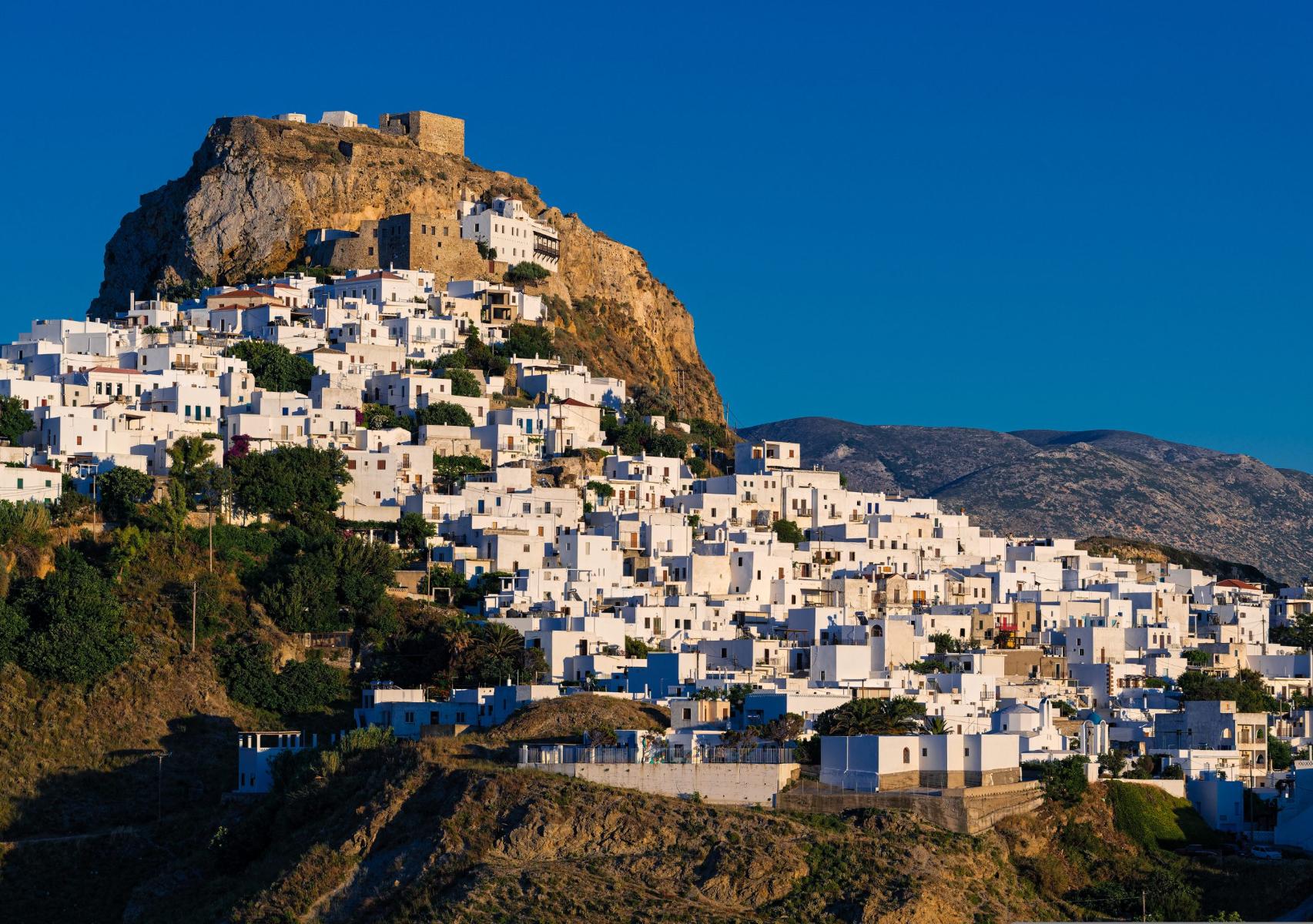 Σκύρος: Το μαγικό νησί των Σποράδων ιδανικό για οικογενειακές διακοπές