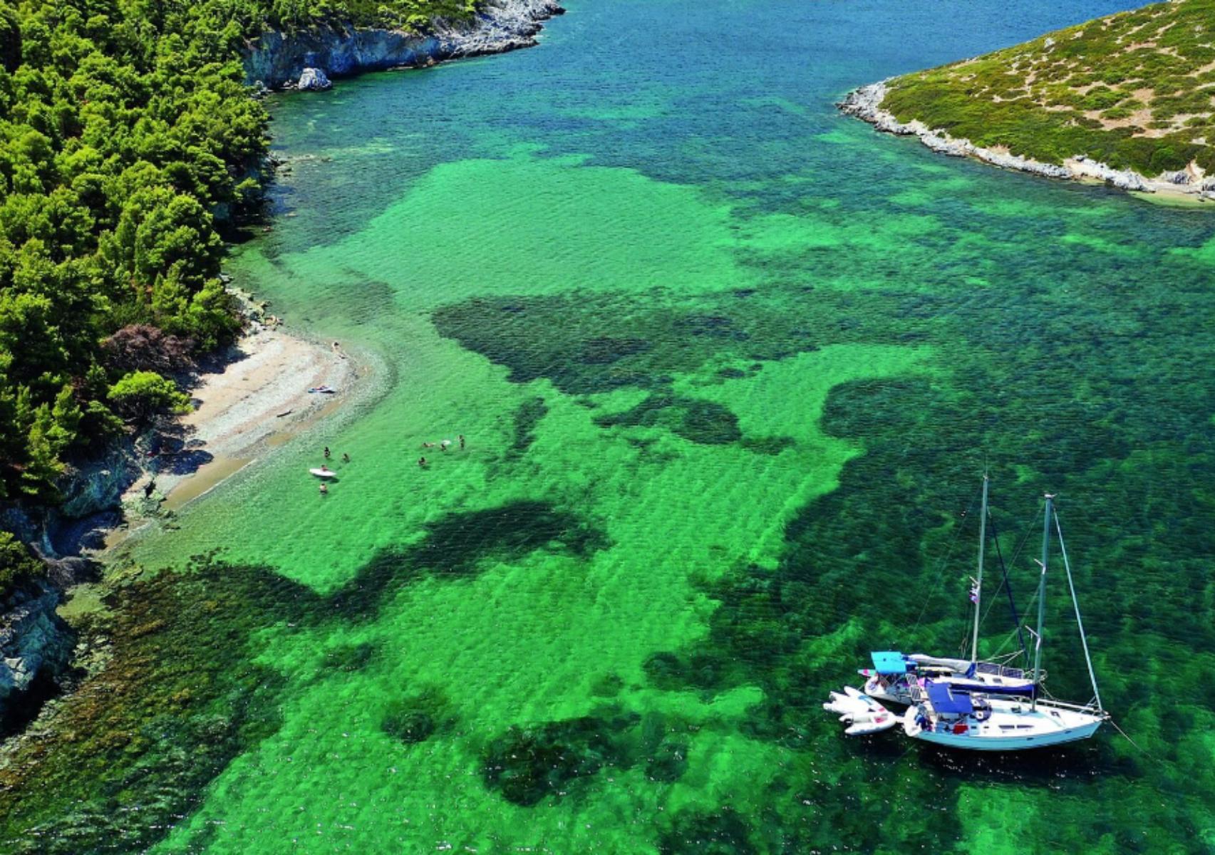 Σκύρος: Το μαγικό νησί των Σποράδων ιδανικό για οικογενειακές διακοπές
