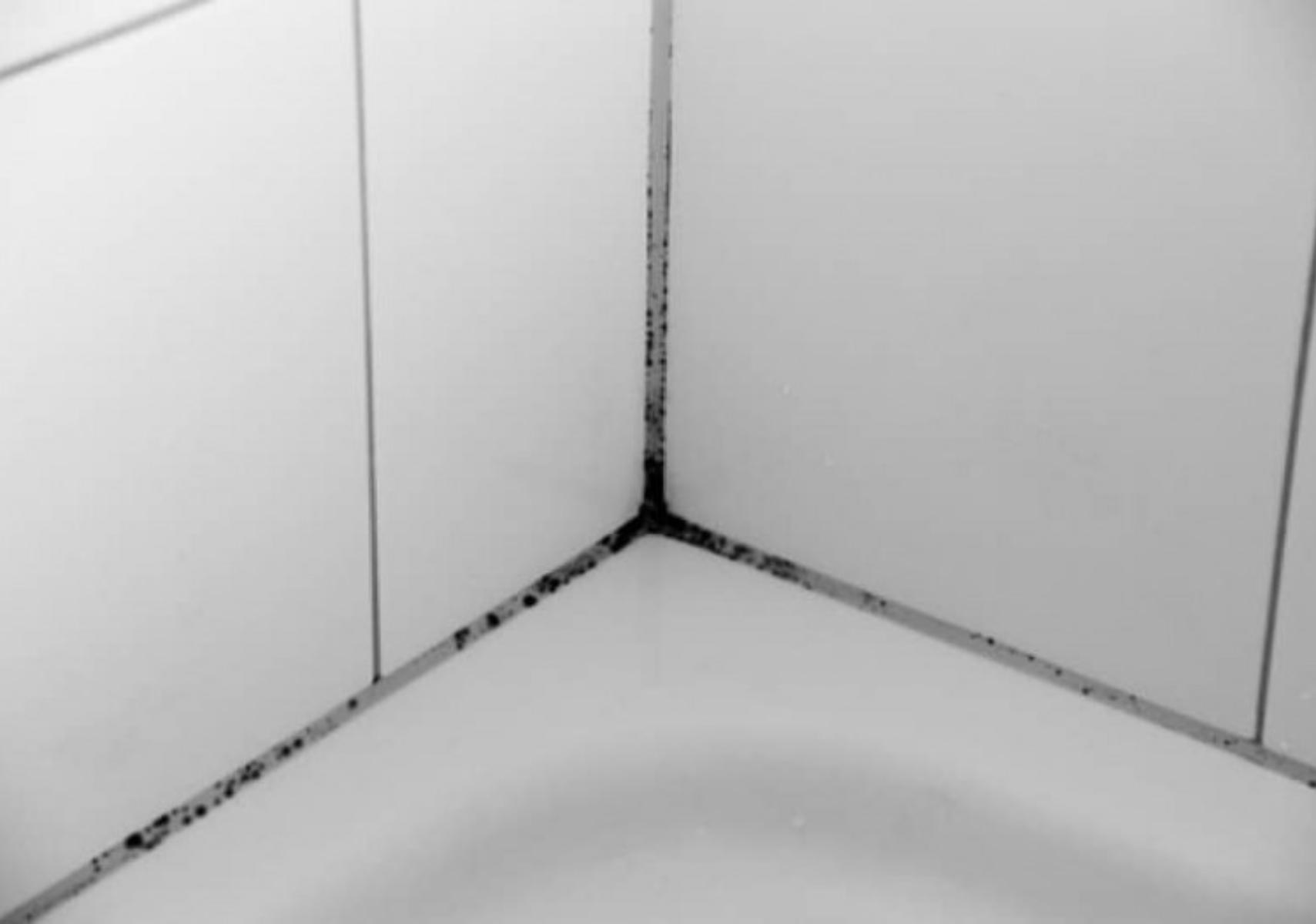 Μαυρίλα από μούχλα σάλτσες και λίπη στους αρμούς: Πως να τους κάνετε να αστράφτουν σύμφωνα με τους ειδικούς