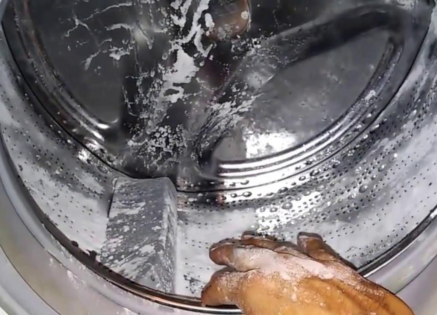 λάθη-που-κάνουμε-στο-πλύσιμο-των-σεντονιών-και-δεν-μυρίζουν-ωραία λάθη-που-κάνουμε-στο-πλύσιμο-των-σεντονιών-και-δεν-μυρίζουν-ωραία