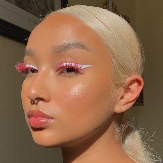 ιδέες-για-χρωματιστές βλεφαρίδες-στο-μακιγιάζ-Καλοκαίρι 2024- ιδέες-για-χρωματιστές βλεφαρίδες-στο-μακιγιάζ-Καλοκαίρι 2024-