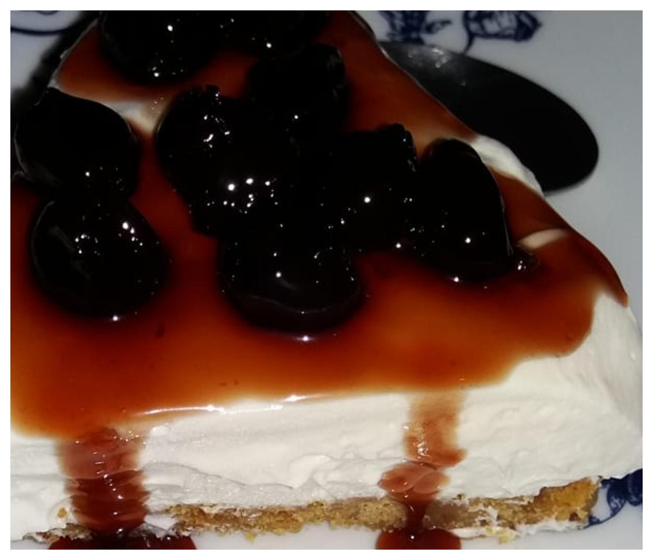 cheesecake-με-γλυκό-βύσσινο-συνταγή cheesecake-με-γλυκό-βύσσινο-συνταγή