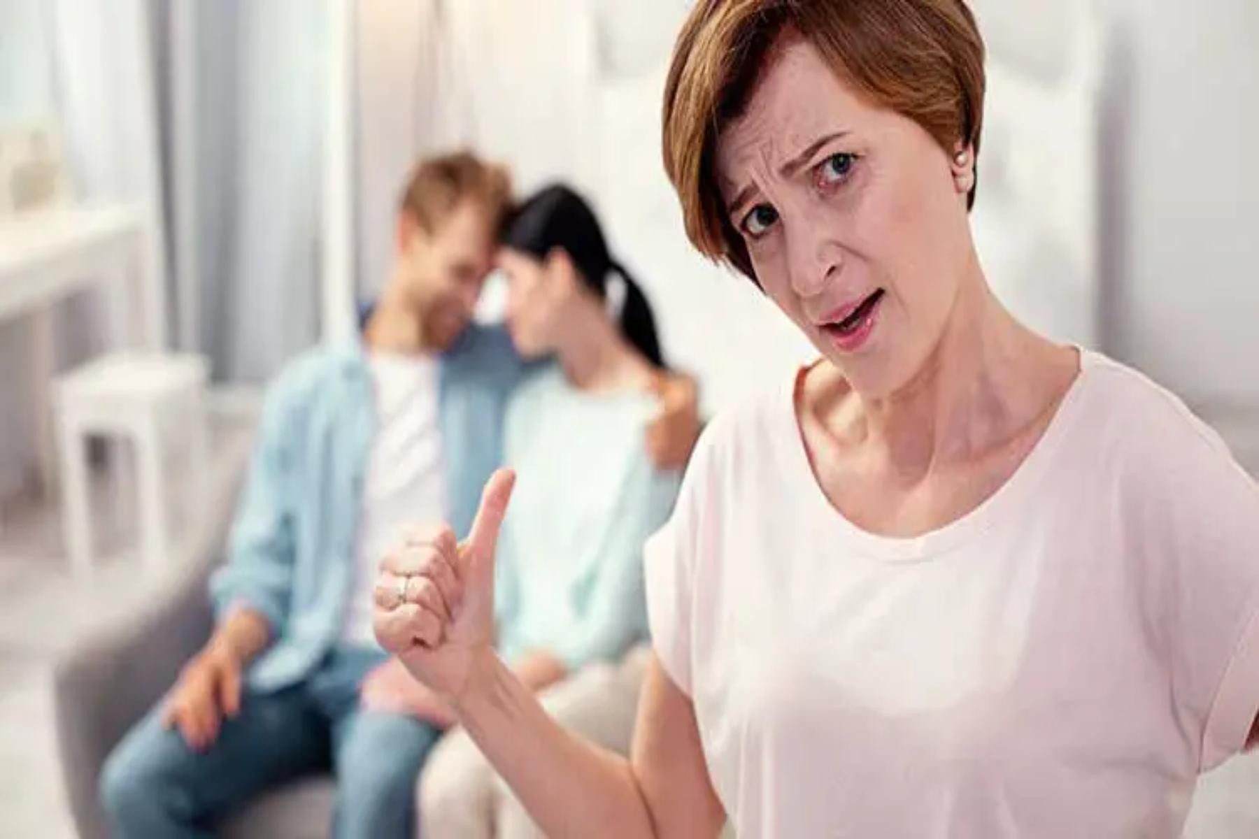 Η-πεθερά-μου-θέλει-να-έρθει-διακοπές-μαζί-μας-και-ο-άντρας-μου-την-σιγοντάρει Η-πεθερά-μου-θέλει-να-έρθει-διακοπές-μαζί-μας-και-ο-άντρας-μου-την-σιγοντάρει