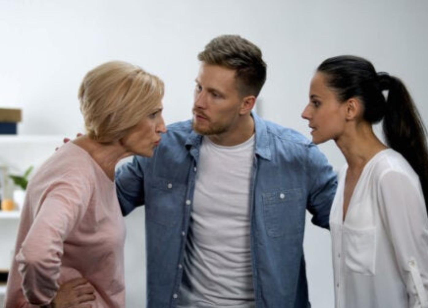 Η-πεθερά-μου-θέλει-να-έρθει-διακοπές-μαζί-μας-και-ο-άντρας-μου-την-σιγοντάρει Η-πεθερά-μου-θέλει-να-έρθει-διακοπές-μαζί-μας-και-ο-άντρας-μου-την-σιγοντάρει