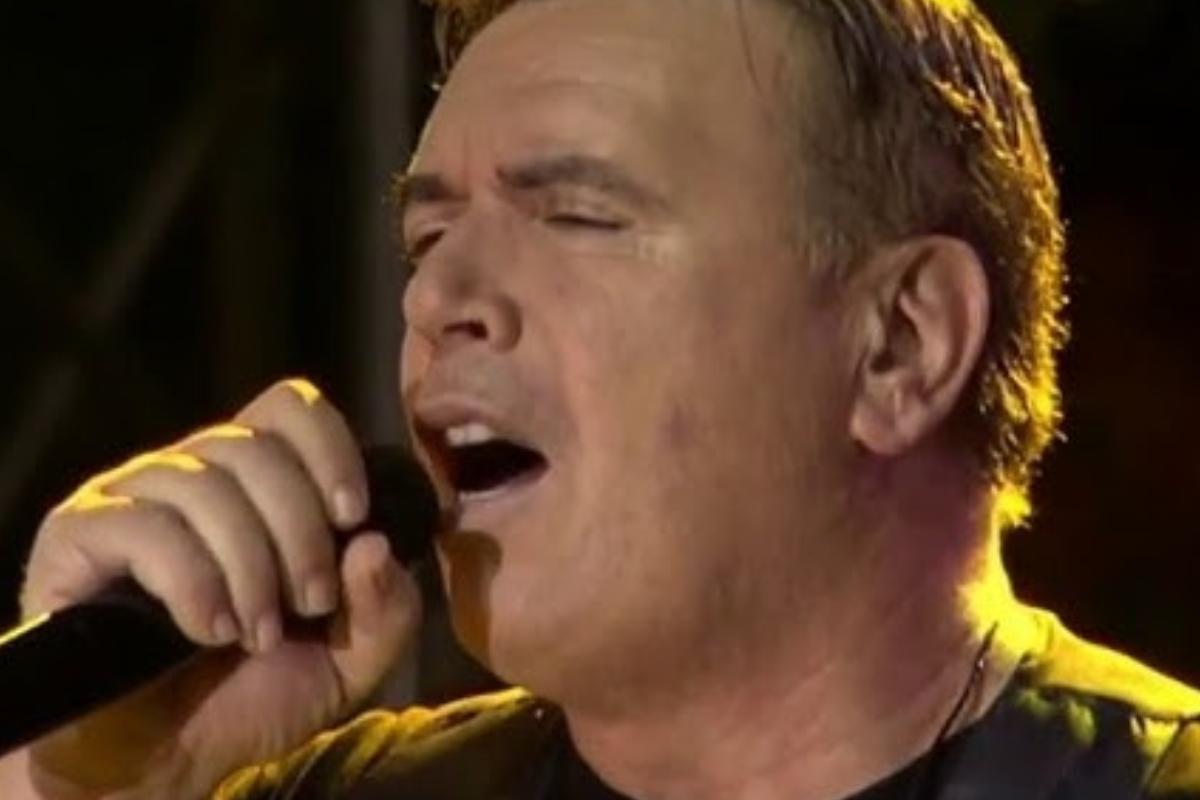 Μανώλης Λιδάκης: Στο νοσοκομείο ο γνωστός καλλιτέχνης – Ακύρωσε όλες τις συναυλίες του